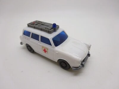WIKING: VW Variante Ambulanza (Schub177) - Immagine 1 di 3