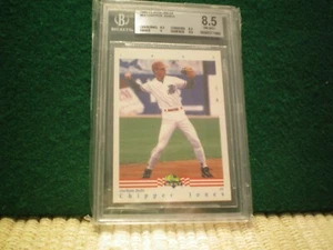CHIPPER JONES 1992 Topps #93 CLASSIC ROOKIE - Picture 1 of 2