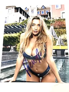 Penny Lane Signed 2024 Sports Illustrated Swim 8x10 Photo 5 - Picture 1 of 1