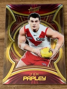 2024 FOOTY STARS LUMINOUS SUPERSTARS SYDNEY SWANS TOM PAPLEY LS63 CARD-151/199 - Picture 1 of 2