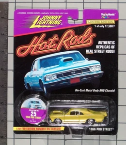 Johnny Lightning 1997 Hot Rods, '66 Pro Street Chevelle, gold - Bild 1 von 1