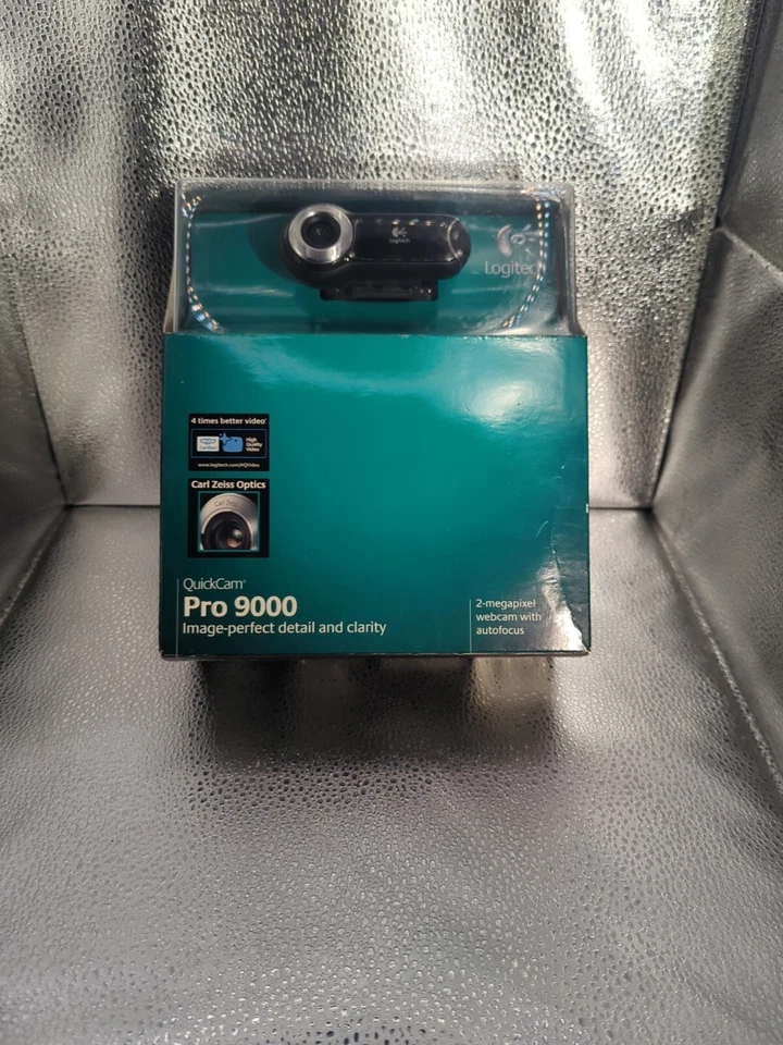 Logitech QuickCam Pro 9000 Web Cam - Image 1 of 4