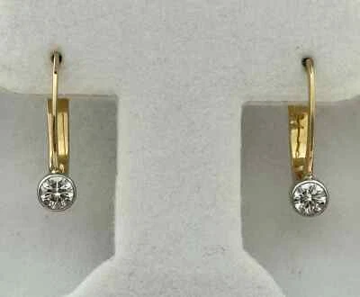 CLASSIC DIAMOND EARRINGS 18KARAT GOLD, 0.56 CAR NAT DIAM, APPR. RET USD $2,200 - Image 1 of 4
