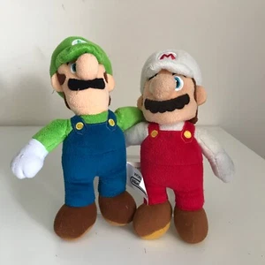 Super Mario & Luigi Plush Toys 8” – World of Nintendo by Jakks Pacific – Soft - Picture 1 of 6