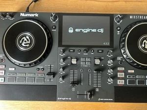 Numark Mixstream Pro + Standalone Streaming DJ Controller with WiFi and Speakers - Picture 1 of 8