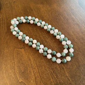 Damen Vintage rosa und grün Aventurin handgeknüpft 16" Halskette - Bild 1 von 4