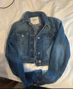 Cropped Denim jacket fits xs-s (Brand - only) - Picture 1 of 2