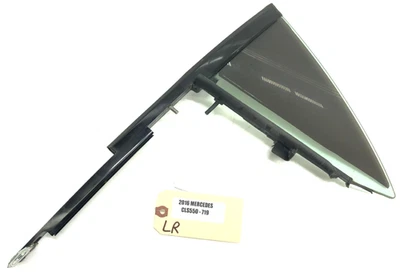 Mercedes-Benz CLS550 W218 2012-2018 conductor izquierdo cuarto de ventilación ventana OEM. Foto 1 de 4