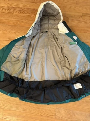 Brand New Women's Ski Jacket, Helly Hansen, Medium, Green, Puffy Imperial Jacket - Image 1 of 4