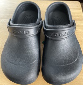 crocs for waitressing