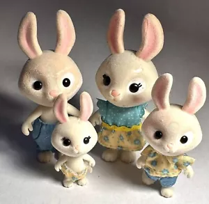 Conjunto de 4 figuras de muñecas flocadas Honey Bee Acres The Mcscampers Rabbit Family - Imagen 1 de 2