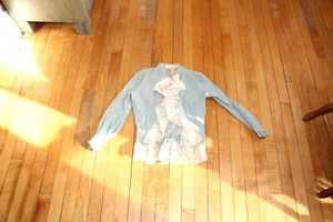 Blusa antigua victoriana azul para niños del siglo XIX con costillas y botones de vidrio esmerilado - Imagen 1 de 10