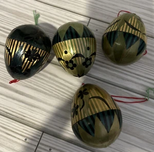 4 Vintage Paper Mache? Easter Egg With green striped Flowers Ornament 3” - Picture 1 of 7