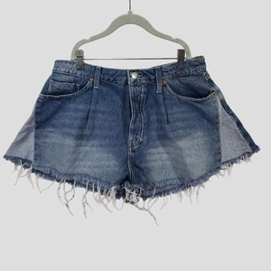 Forever 21 Premium High-Waisted Distressed Denim Shorts With Frayed Hem  Size 31 - Picture 1 of 9