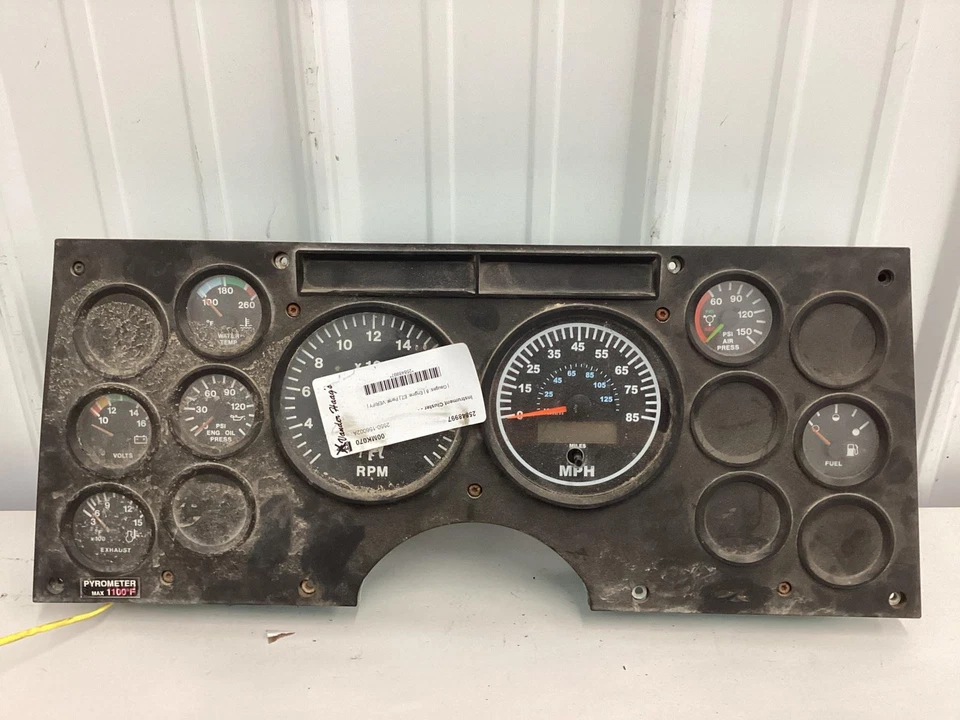 Conjunto de instrumentos velocímetro 1991-2000 Mack CH600 - Usado | P/N 57MR49M - Imagem 1 de 4