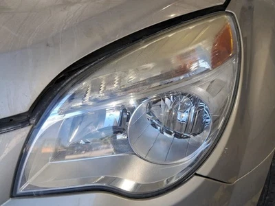 Chevrolet Equinox 2012 conjunto de faros izquierdos fabricante de equipos originales usado C25890 Foto 1 de 4