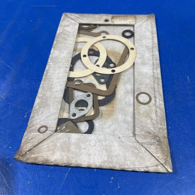 New Old Stock Clinton Gasket Set 94-593 Sealed - Image 1 of 2