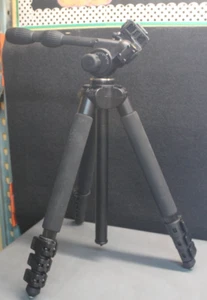 Velbon GEO-E644Q Tripod W/ PHD-64Q Head - Picture 1 of 3