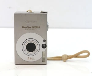 Canon Power Shot SD1000 Digital Elph 7.1 Mega Pixels 3x Zoom Lens - Picture 1 of 4