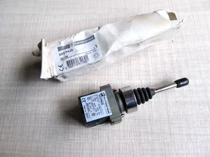 1pcs New XD2PA22 master switch Cross switch - Picture 1 of 1