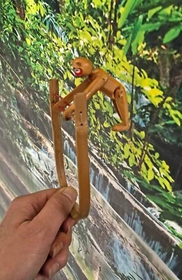 Ancien petit jeu somersaulting monkey, singe acrobatique, jouet, antique toy - Photo 1/4