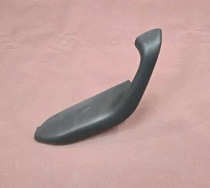 01-04 Toyota Sequoia Door Panel Grab Handle Armrest Gray Front Left Arm Rest OEM - Picture 1 of 6