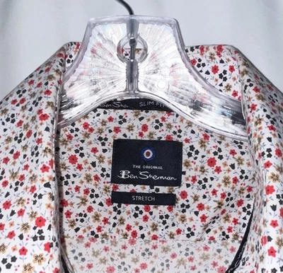 Size LARGE Ben Sherman Stretch Slim Fit Ben Sherman Flower Dress Shirt Men's - Image 1 of 4
