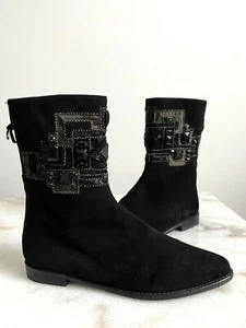 STUART WEITZMAN BLACK SUEDE FLAT EMBELLISHED BOOTS SIZE 6 - Picture 1 of 11