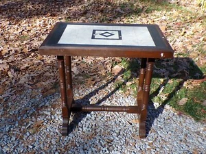  Antigua mesa victoriana con incrustaciones de nogal salón biblioteca caballete mesa de trabajo  - Imagen 1 de 12