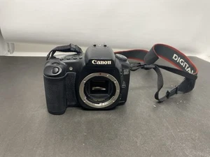 Canon EOS 20D 8.2 MP Digital SLR Camera - Body Only - Picture 1 of 8