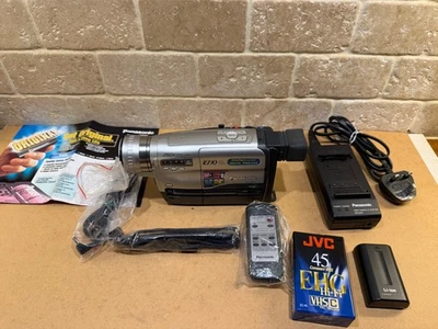 Panasonic NV-RZ10 VHS-C Camcorder Bundle Remote Charger Case Tape Battery - Image 1 of 4