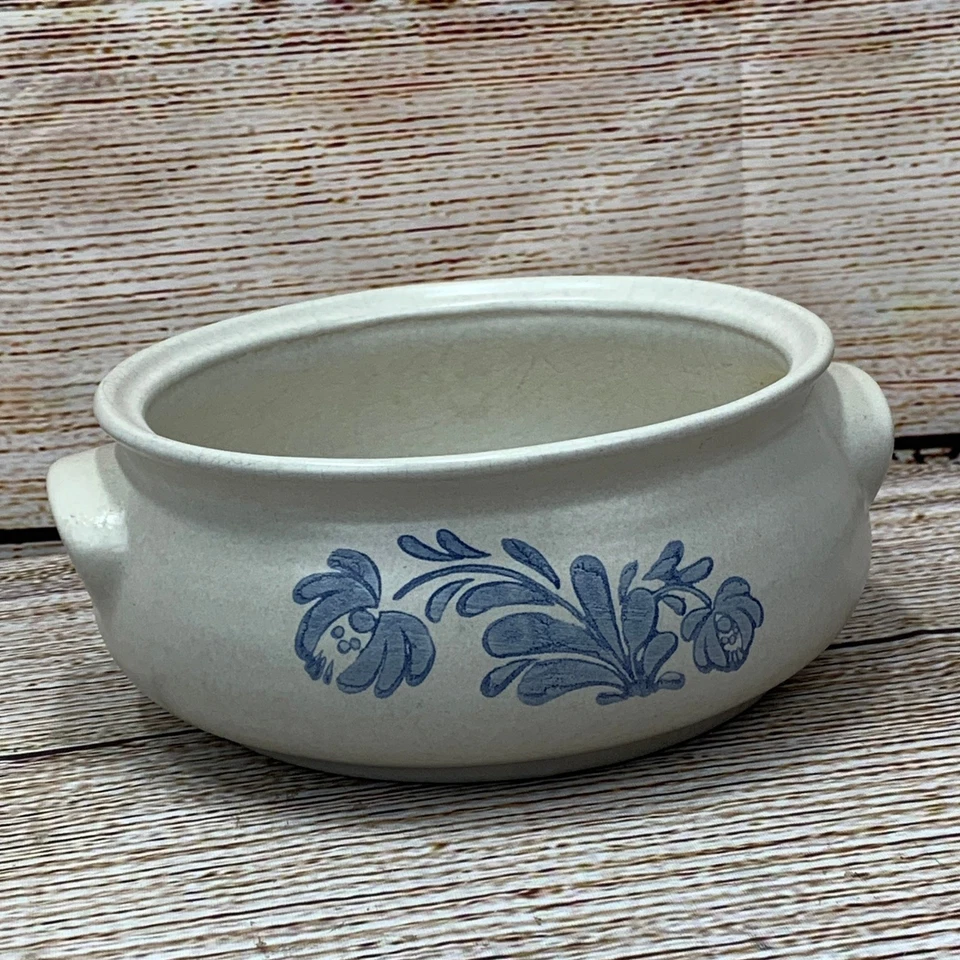 Винтажная синяя цветочная керамическая чаша для запекания Pfaltzgraff Yorktowne 7 дюймов - Изображение 1 из 4