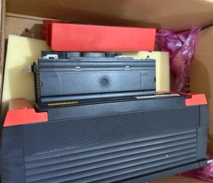 SEW Eurodrive Umrichter Inverter MDX60A0150-503-4-00 MDX61B0150-503-4-0T Neu - Bild 1 von 4