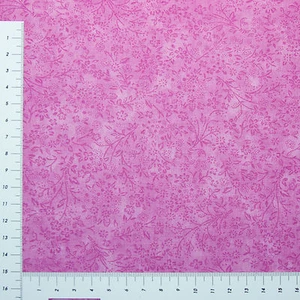 Rosa Blumen 100 % Baumwolle Patchwork Deko 1,34 m Breit (0739) - Bild 1 von 1