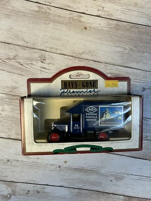 Days Gone Vintage 1:64 - 1935 Morris Parcels Van L.N.E.R Parcels Van No. 52003 - Image 1 of 4