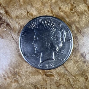 Gema de dólar de plata de la paz 1922-S brillante casi como nueva brillo del estado anverso ERROR - Imagen 1 de 7