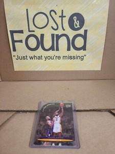 2003-04 Fleer Ultra Platinum Medallion #98 Derek Fisher 054/100 LALakers