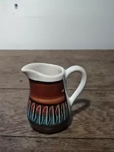 Multicoloured Banded Pottery Jug From Llanfair Ym Muallt - Picture 1 of 7