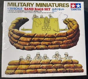 Tamiya Sand Bags Set Military Miniatures 35025 1/35 FS NEW Model Kit - Picture 1 of 4