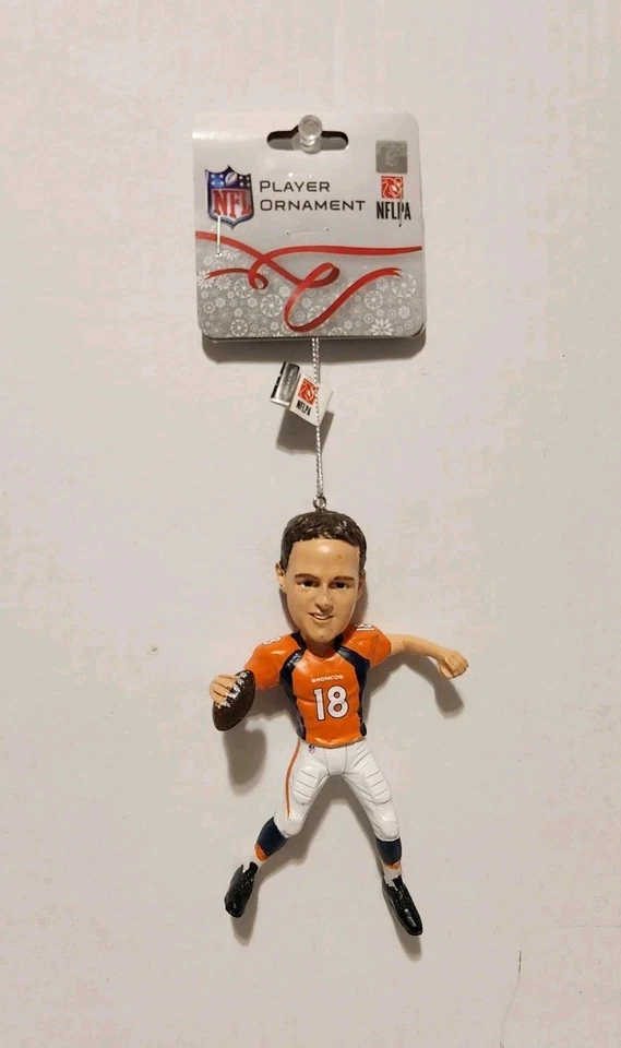Adorno de Navidad de 5 pulgadas Forever Collectibles Peyton Manning Denver Broncos Foto 1 de 2