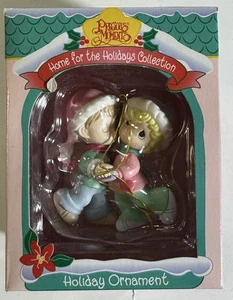 Precious Moments Christmas Ornament-Winter Love Couples - Picture 1 of 8