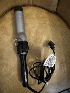 Revlon Large Barrel Black and Silver Hair Styling Wand, 1.5" - Picture 1 of 2