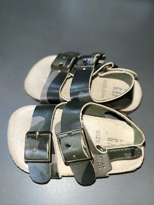 SANDALIAS BEBÉ GAP CAMO Verde NIÑOS HEBILLA 3-6 Meses Zapatos Foto 1 de 4