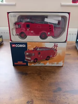 Corgi 1/50 Scale 21801 - AEC Erogmatic Pump Escape - Blackpool Fire Brigade - Image 1 of 4