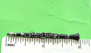 CLARINET - miniature - hat pin , tie tac , lapel pin , hatpin GIFT BOXED - Picture 1 of 5