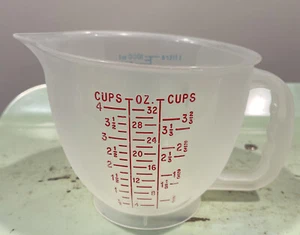 Jarra medidora Tupperware 4 tazas 1 litro 1288-4 roja y azul sin tapa - Imagen 1 de 6