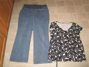 Jeans gamba dritta NEW ADDITIONS MATERNITY taglia M e top nero OLD NAVY M LOTTO g1 - Foto 1 di 4