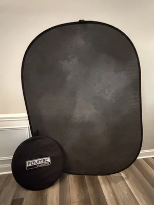 Fovitec 5x6.5 英尺弹出式可折叠深灰色可折叠背景工作室专业 — 第 1/3 张图片