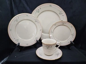 Lenox Rose Manor 5 Piece Place Setting - Picture 1 of 3