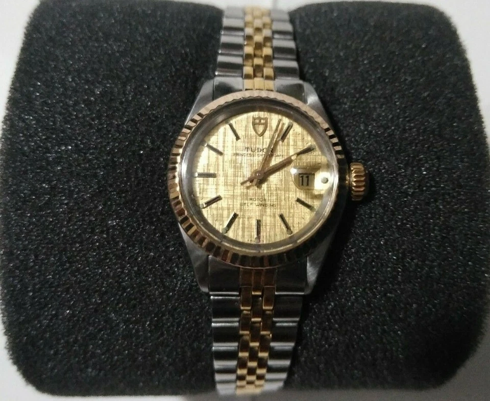 Reloj Rolex Tudor Princess Oysterdate esfera champán dos tonos para dama oro 18 quilates Foto 1 de 4